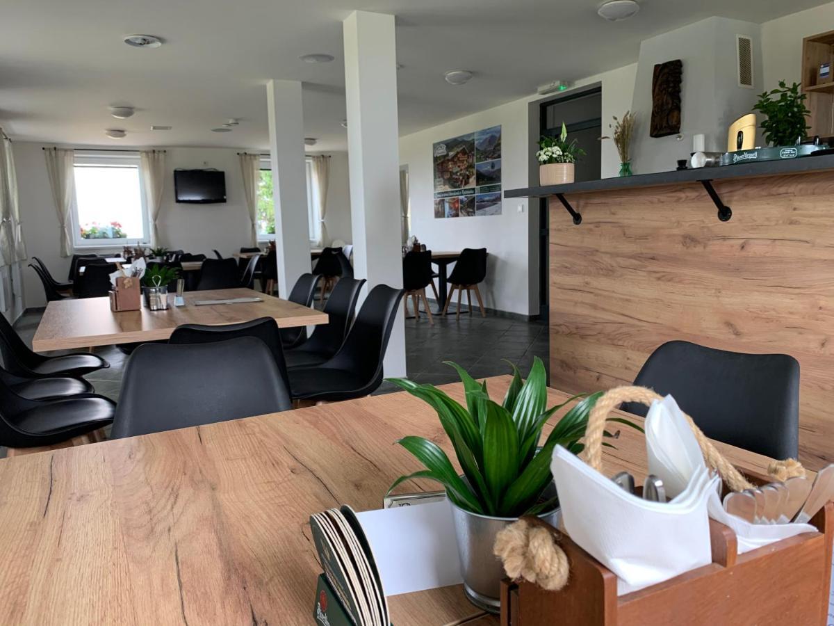Restaurace A Penzion Gansberg Cotkytle Экстерьер фото